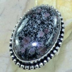 טבעת כסף 925 בשיבוץ אבן רובי זוסילייט מידה: 6.75