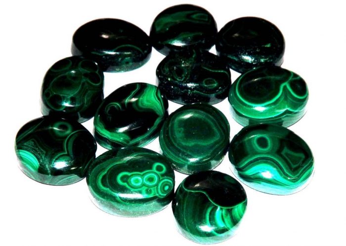 מלכית Malachite מלוטש לשיבוץ במשקל: כ 17 קרט יחידה