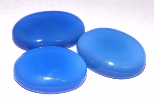 קלצדוני chalcedony מלוטש לשיבוץ משקל: כ 17.5 קרט מידה: 17*27 מ"מ \ 15*23 מ"מ
