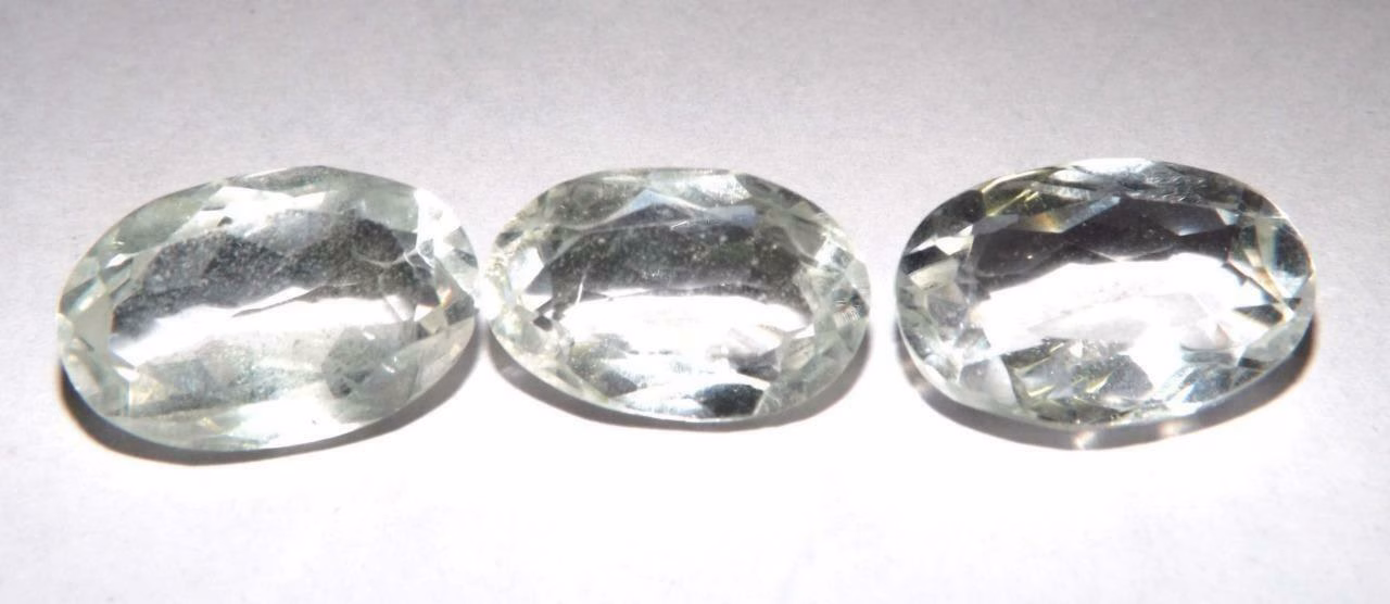 קוורץ קריסטל Quartz-crystal מלוטש לשיבוץ אפריקה 3 יחידות במשקל: 37.70 קרט