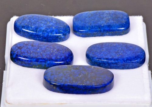 לאפיס לג'ולי Lapis lazuli אפגניסטן מידה: 25-30 מ"מ במשקל: כ 33 קרט