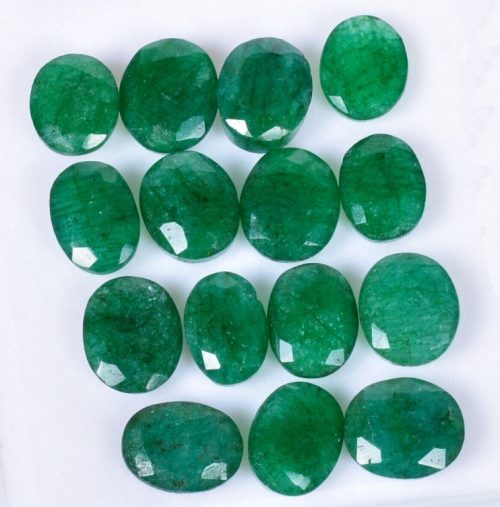 אמרלד אזמרגד ברקת Emerald מלוטש לשיבוץ מידה: 10-11 מ"מ במשקל: 4.5 קרט