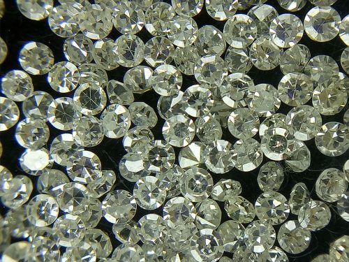 50 יהלומים לבן Natural diamond במידה: 1 מ"מ ניקיון i3