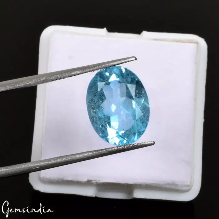 50 יחידות אמרלד אזמרגד ברקת Emerald+ רובי אודם Ruby מלוטש לשיבוץ במשקל: 4.90 קרט מידה: 2 מ"מ